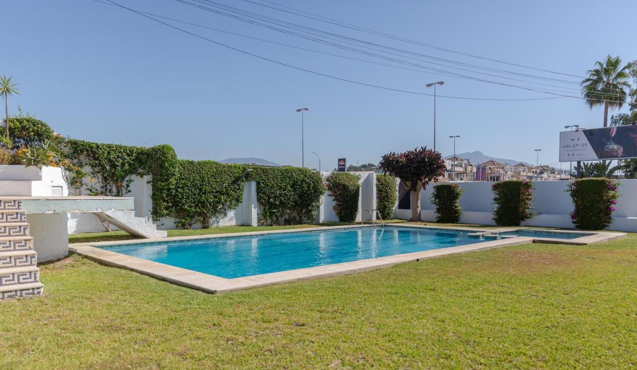 شقة Casa Con Jardin Junto A La Playa إِستيبونا المظهر الخارجي الصورة